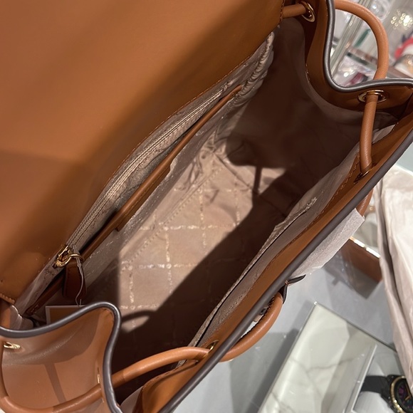 Michael Kors Phoebe 35F2G8PB2B Flap Drawstring Backpack 
Brown Signature 
NWT - Picture 10 of 16